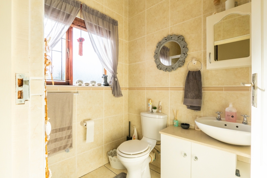 3 Bedroom Property for Sale in Island View Western Cape